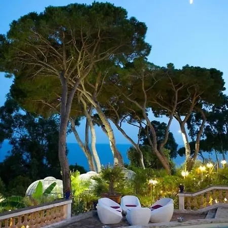 Terracotta - Stunning Sea View & Pool *