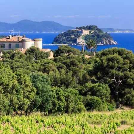 Terracotta - Stunning Sea View & Pool *