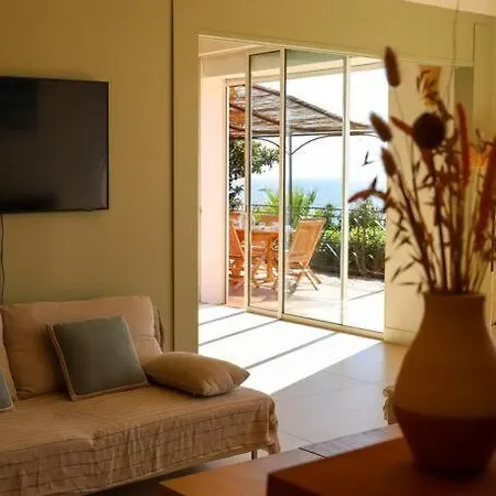 Villa Terracotta - Stunning Sea View & Pool