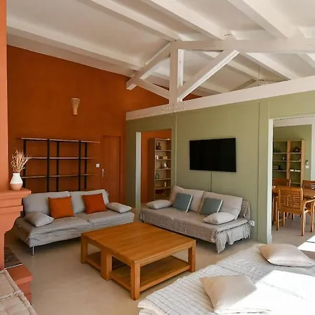 Terracotta - Stunning Sea View & Pool