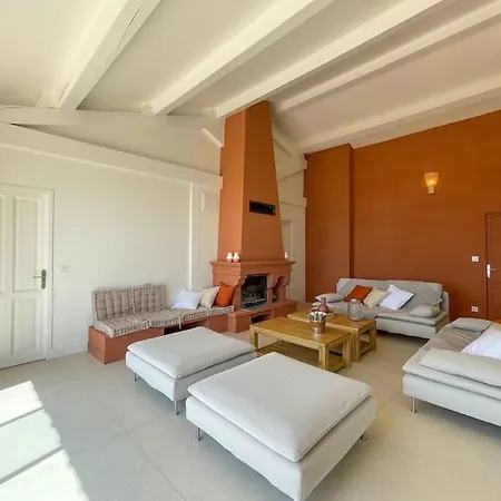 Terracotta - Stunning Sea View & Pool
